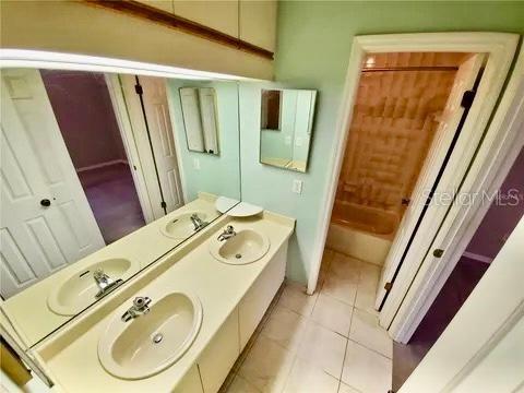 HIDDEN OAKS CONDO PH 7 - Residential