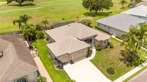 A home in LAKELAND