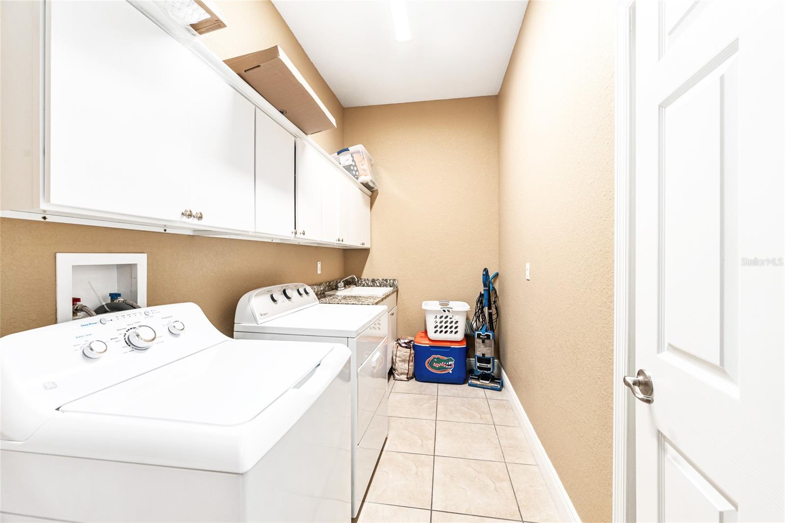 MAGNOLIA GROVE - Residential