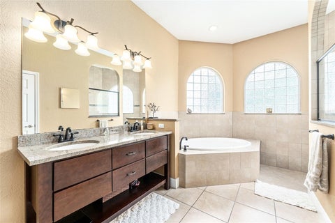 Tiny photo for 4518 SE 33rd Place, Ocala, FL 34480 (MLS # O6395385)
