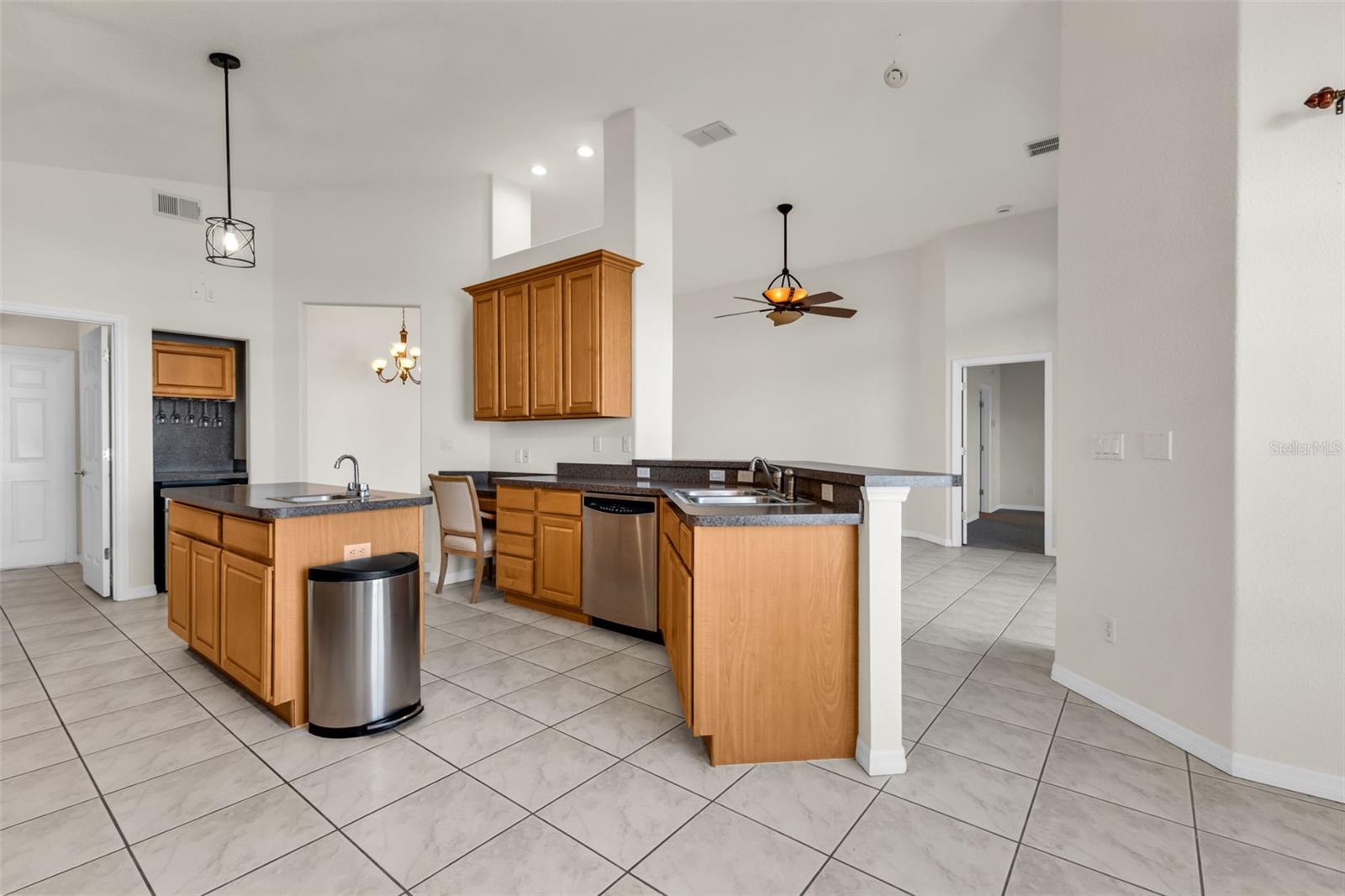 KINGSGATE PH 03 - Residential