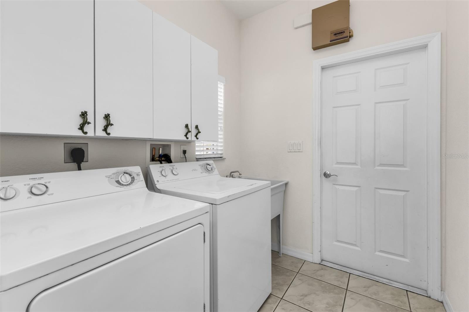 KINGSGATE PH 03 - Residential