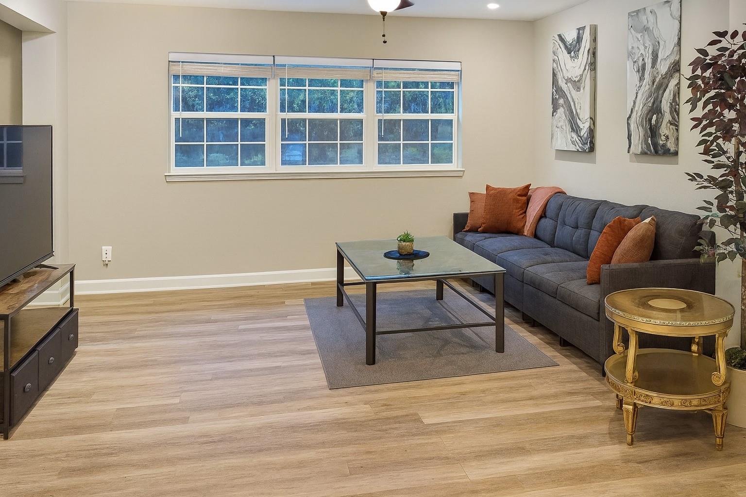 LONG BAYOU ACRES 2ND ADD - Residential Lease