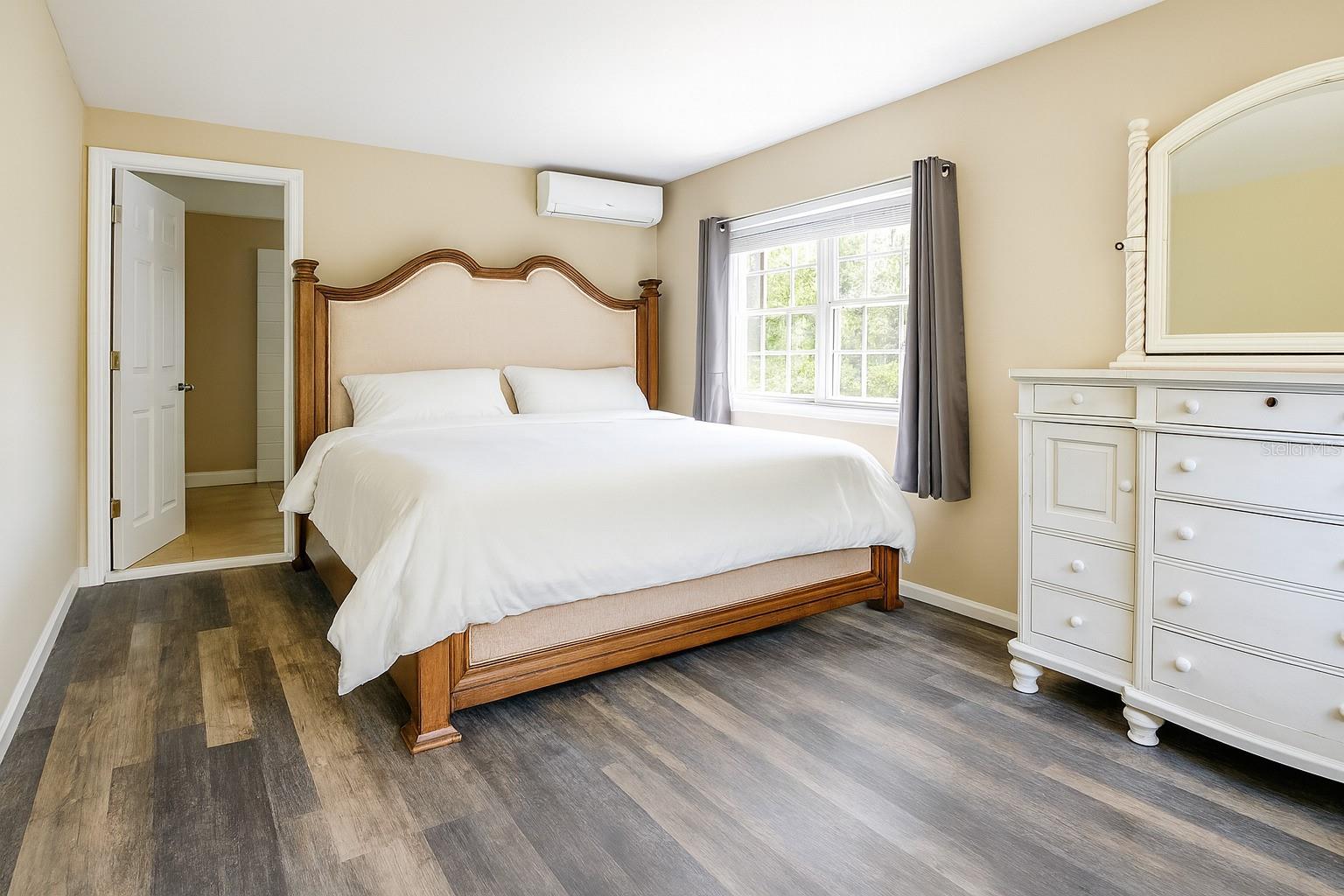 LONG BAYOU ACRES 2ND ADD - Residential Lease