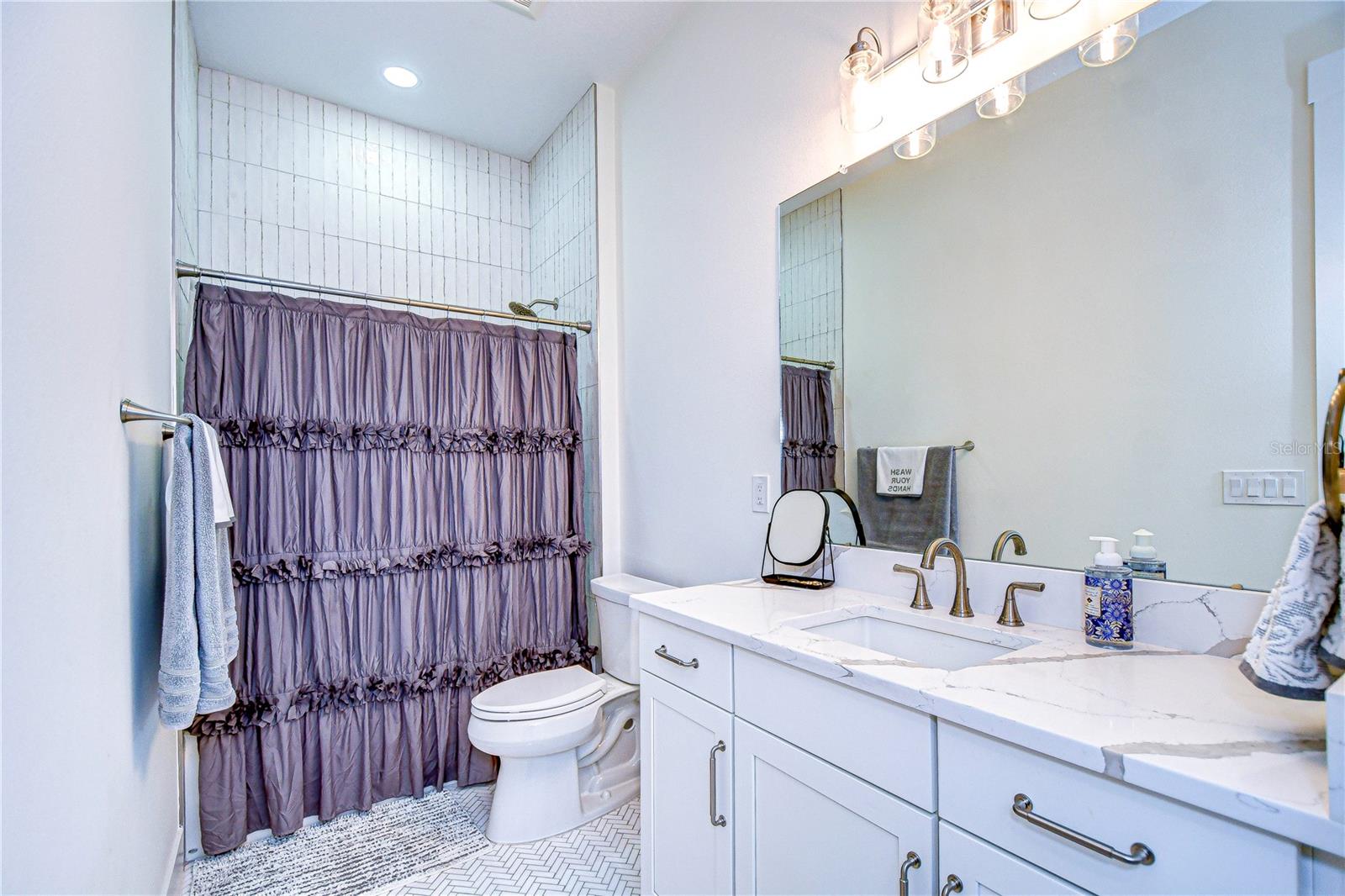 ALAFIA RIDGE ESTATES - Residential