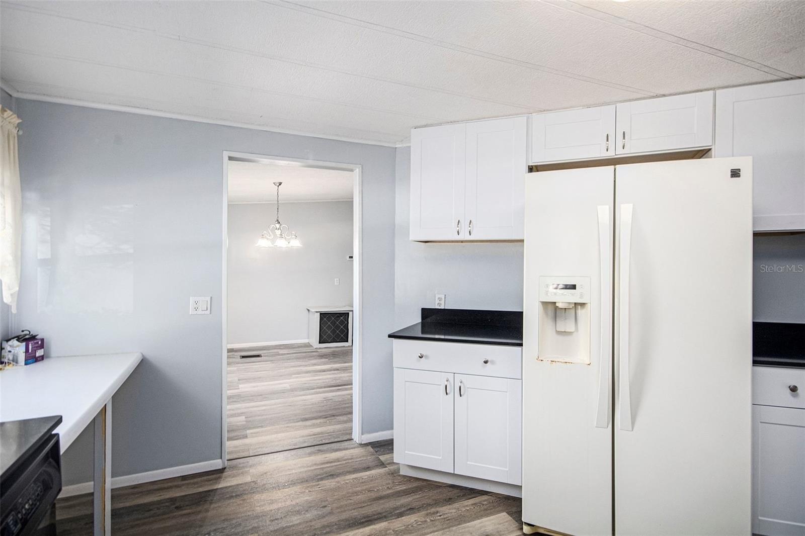 ZELLWOOD STATION - Residential