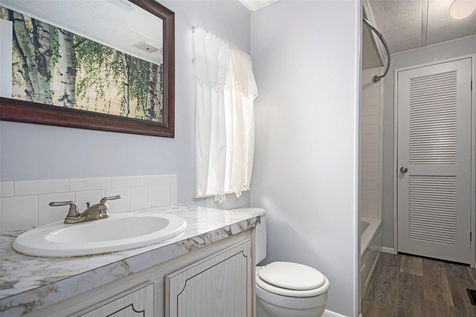 ZELLWOOD STATION - Residential