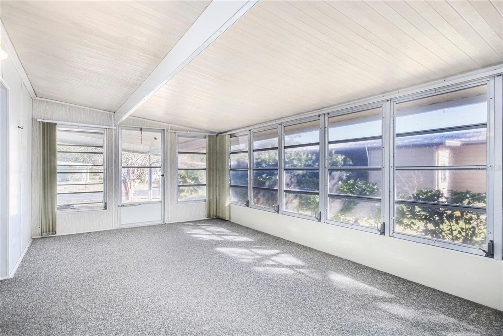 ZELLWOOD STATION - Residential