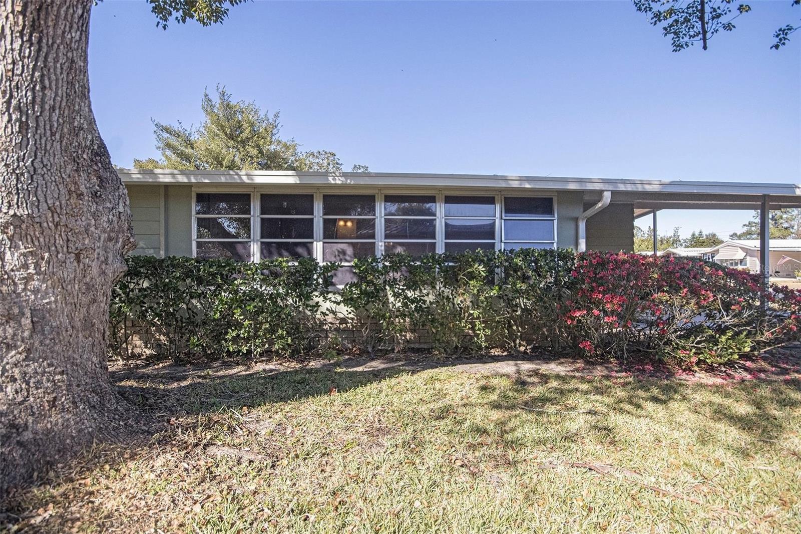 ZELLWOOD STATION - Residential