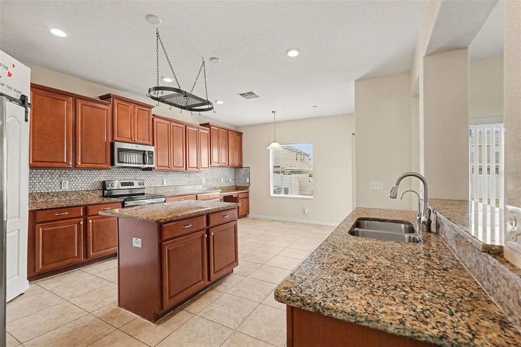 Photo of 13740 Newport Shores Dr, Hudson, FL 34669 (MLS # TB8508116)