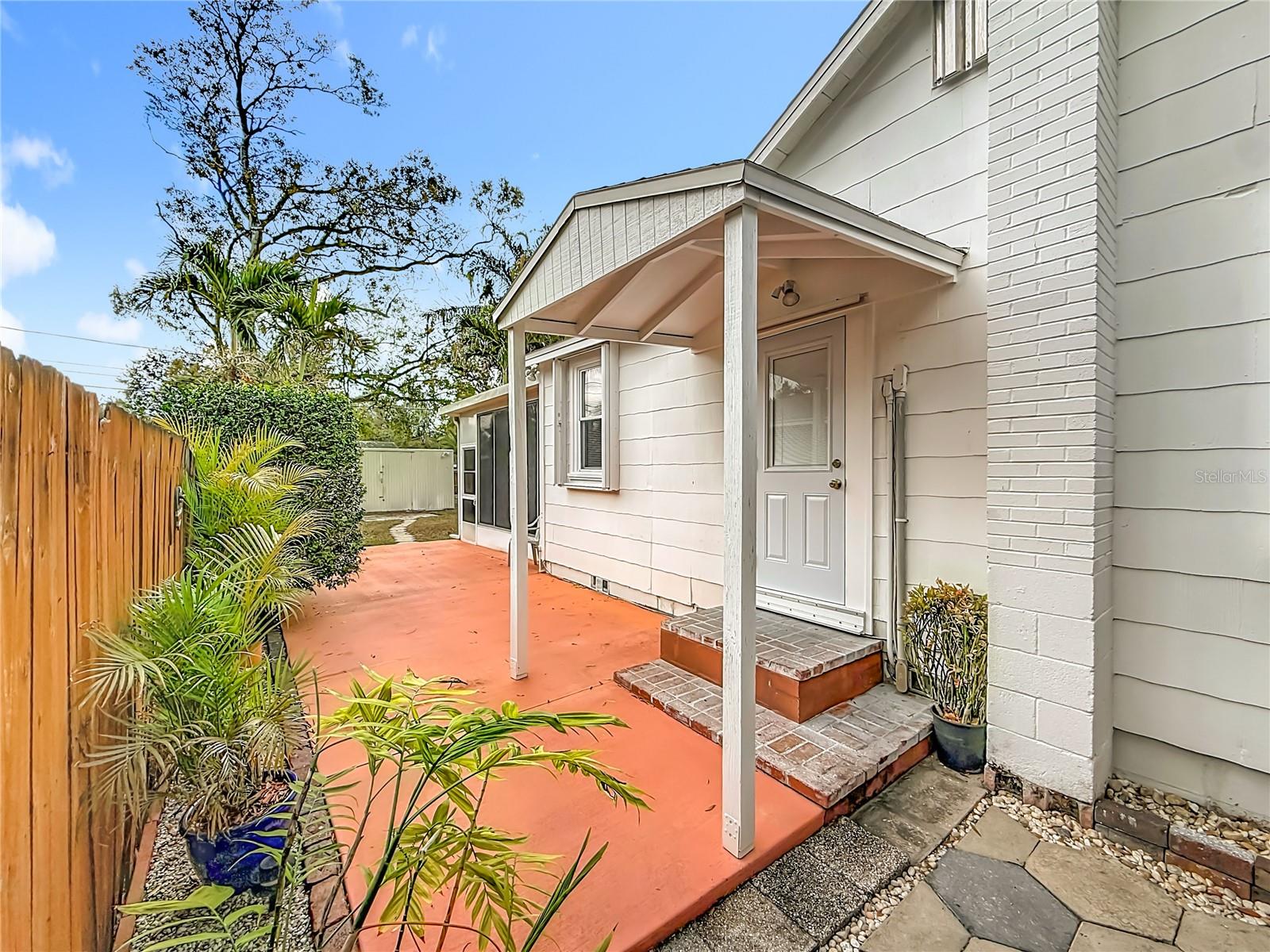 BURNSIDE AT LELLMAN - Residential