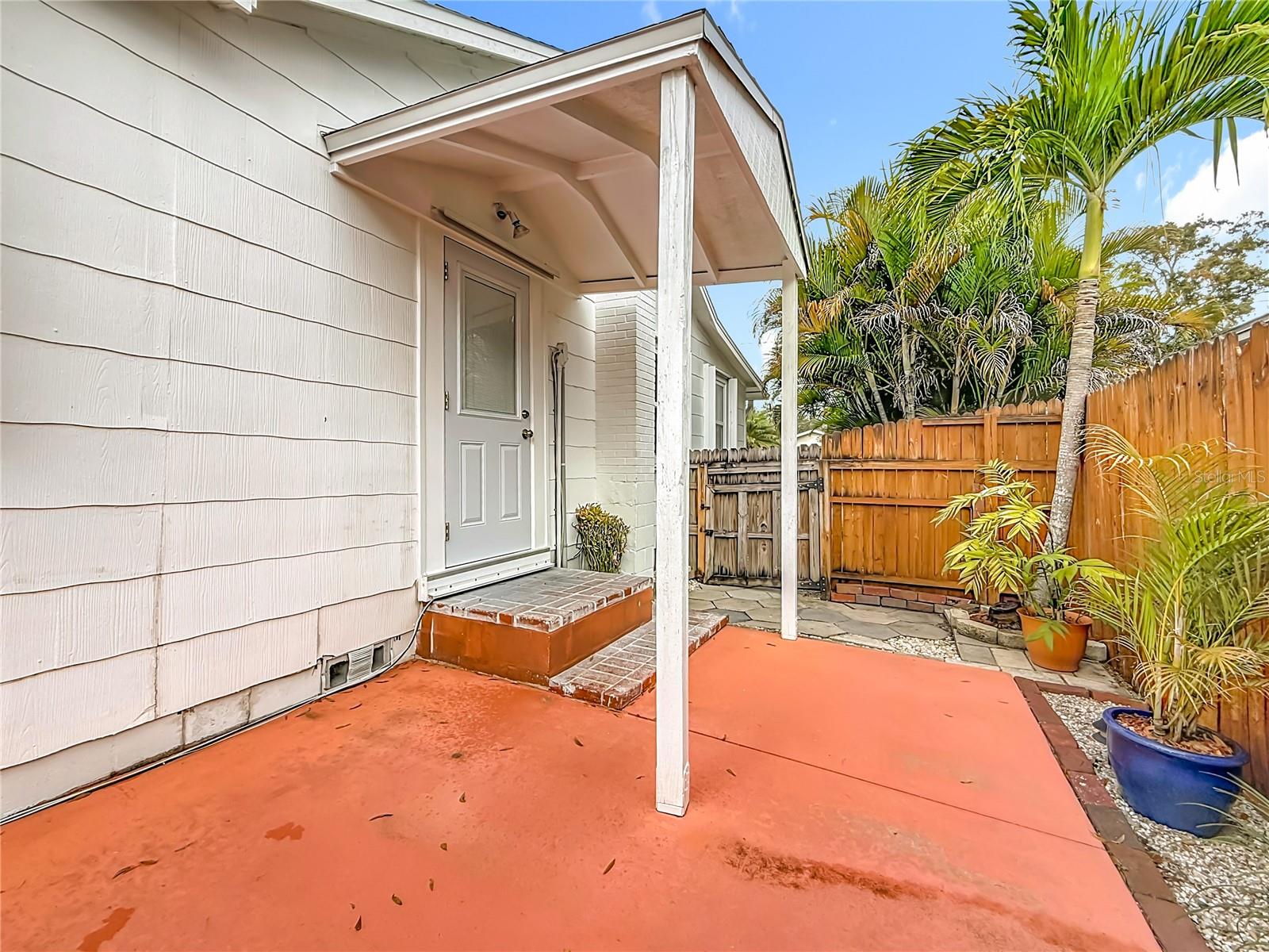 BURNSIDE AT LELLMAN - Residential