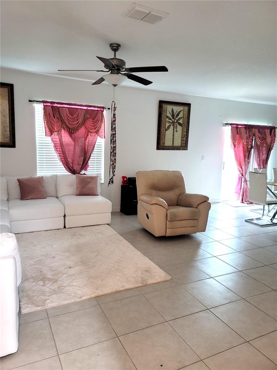 1821 YELLOW TRAIL