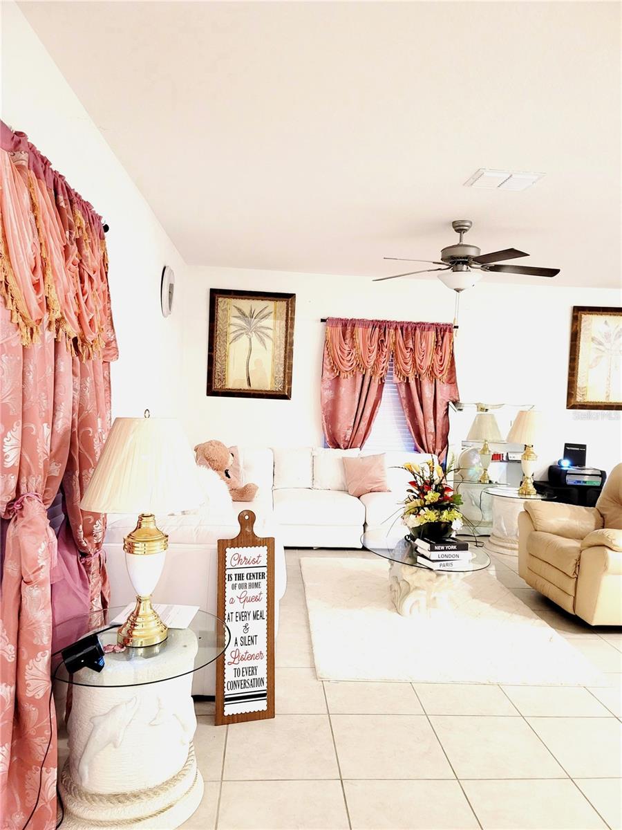1821 YELLOW TRAIL