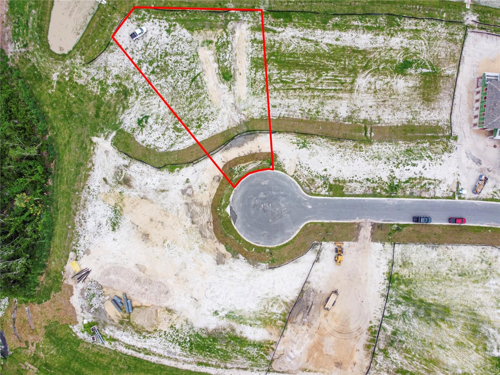 LOT 258 final opportunity to build your dream custom home in Oakland Park!!!! Such a charming golf cart community along Lake Apopka and the West Orange Trail. This is the last lake lot on well known Lake Apopka of the final phase. Don't miss your chance to build your dream lake front home that is only 2 miles from adorable Downtown Winter Garden, and 20 minutes to world famous theme parks or 30 minutes to our international airport. The community also has walking trails 2 community pools, playgrounds and dog park with a stunning clubhouse. Buyers MUST contract with one of the approved Oakland Park custom home builders: J&J Builders or RCB Homes.