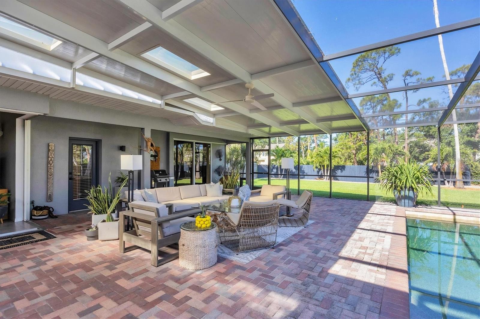 OYSTER BAY ESTATES - Residential