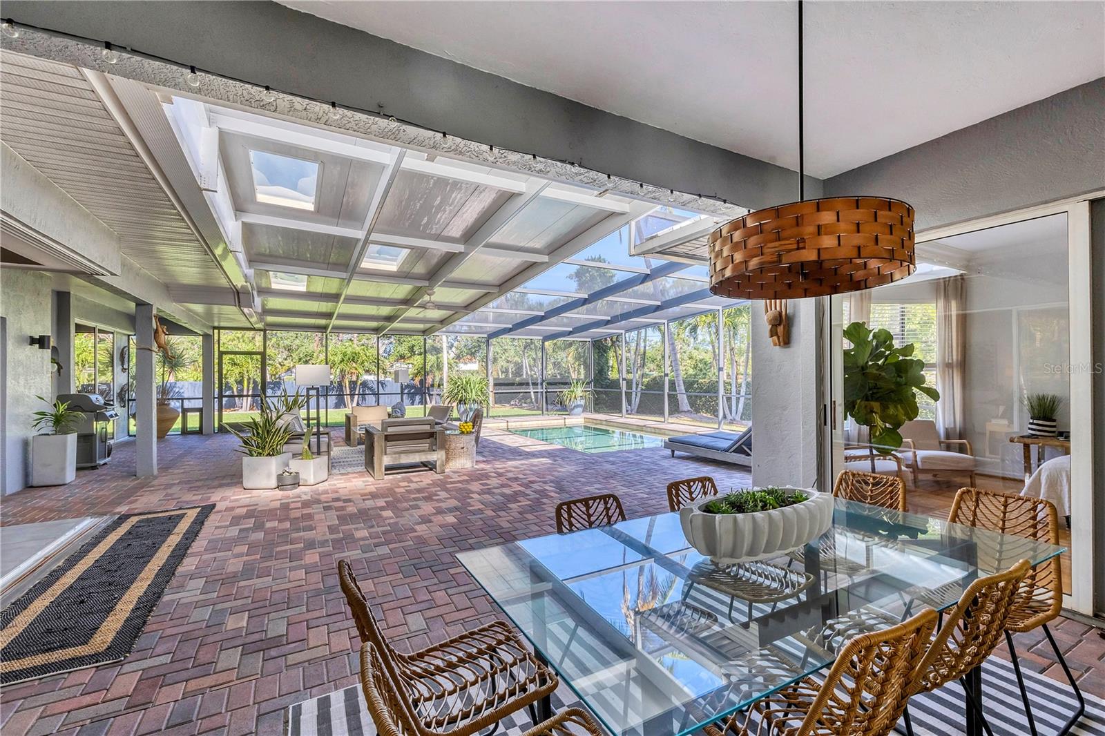 OYSTER BAY ESTATES - Residential