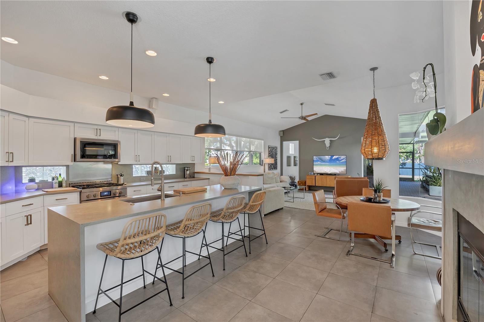 OYSTER BAY ESTATES - Residential