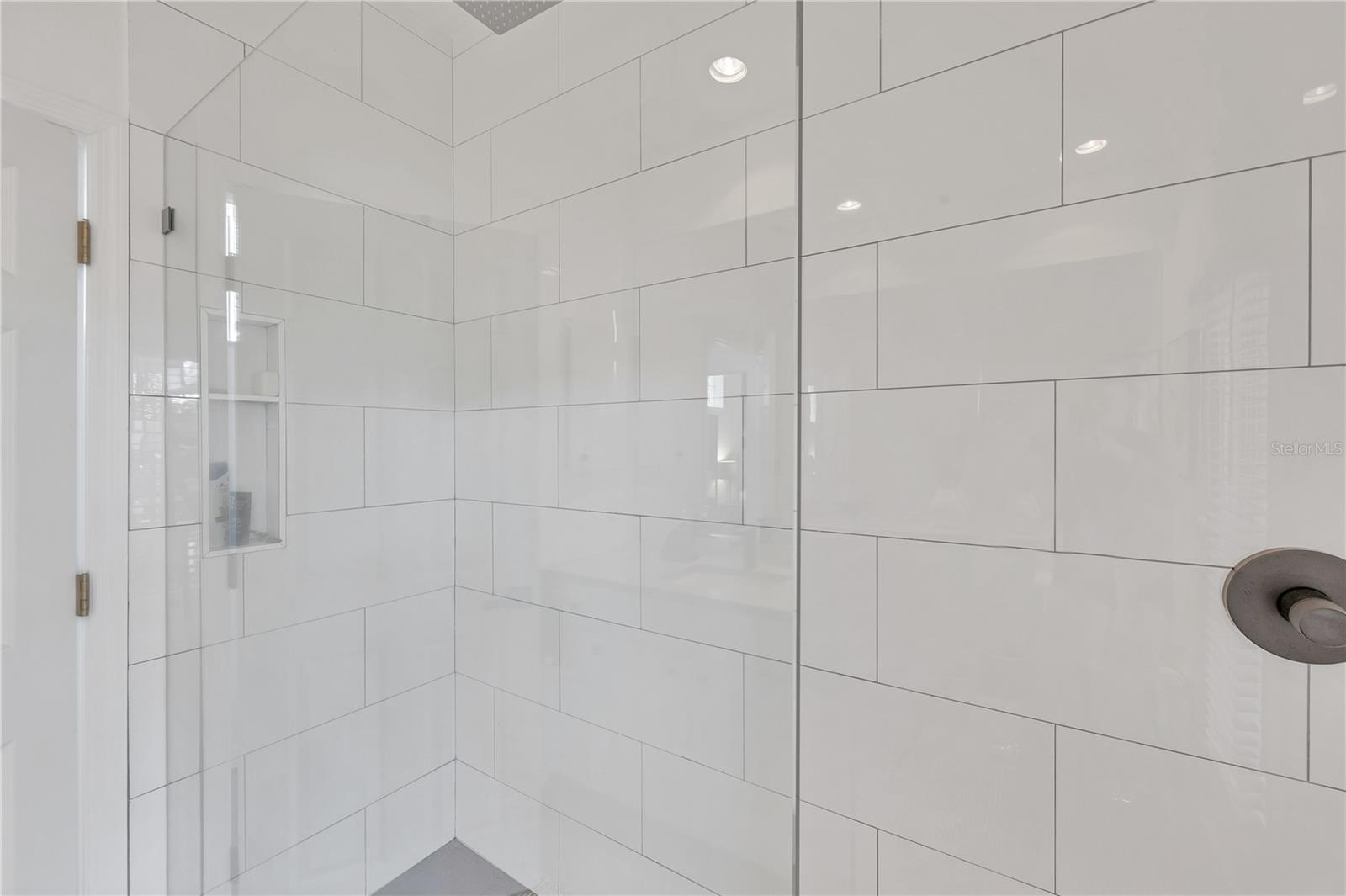 OYSTER BAY ESTATES - Residential