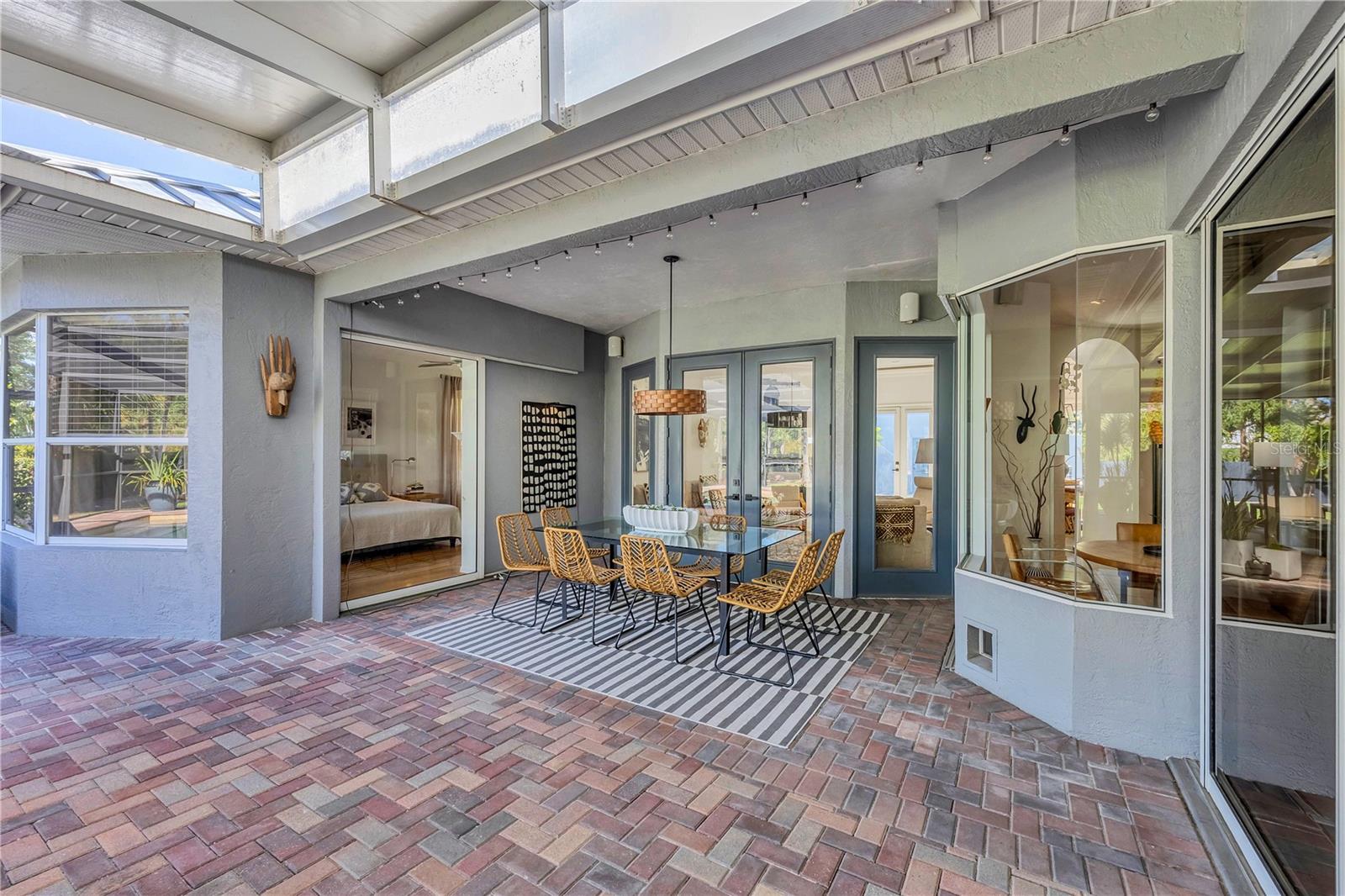 OYSTER BAY ESTATES - Residential