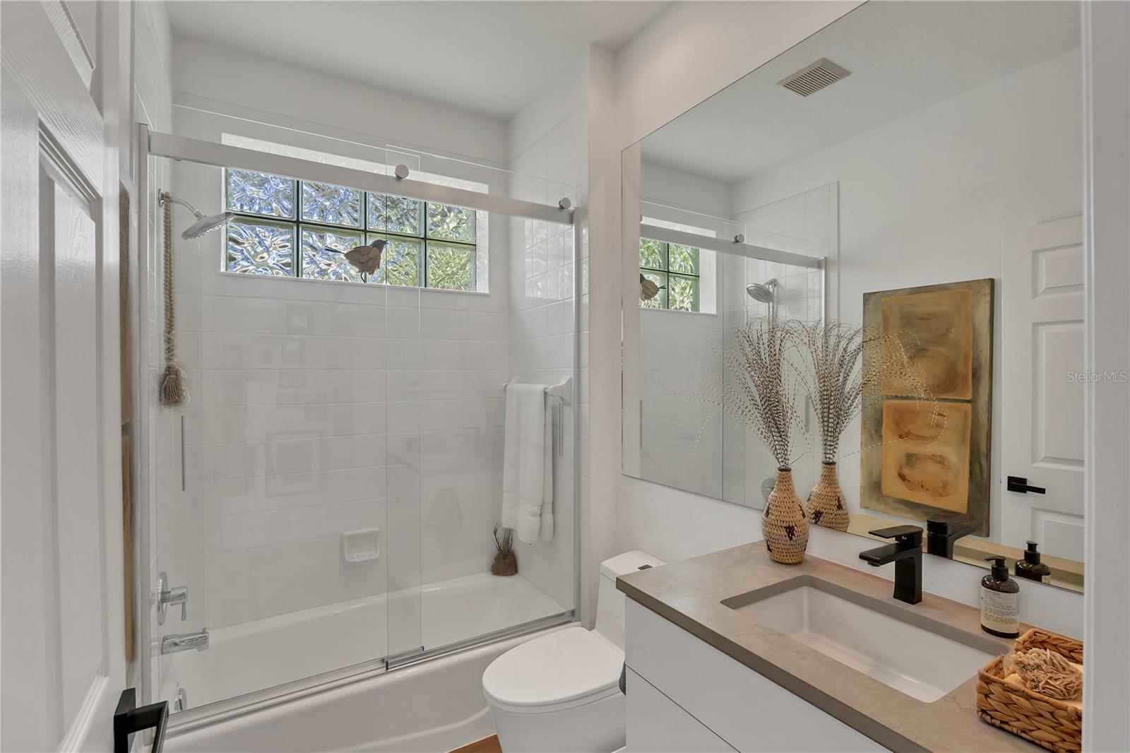 OYSTER BAY ESTATES - Residential