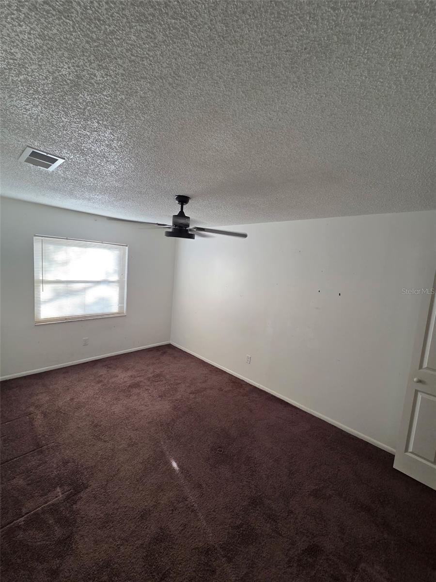 UNIVERSITY SQUARE UNIT 2 - Residential