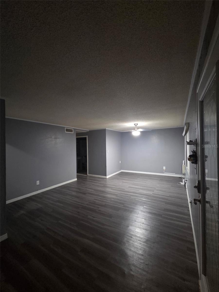 UNIVERSITY SQUARE UNIT 2 - Residential