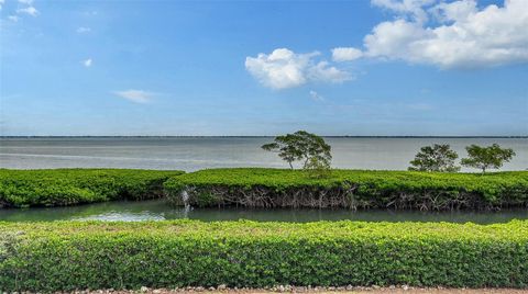 A home in LONGBOAT KEY