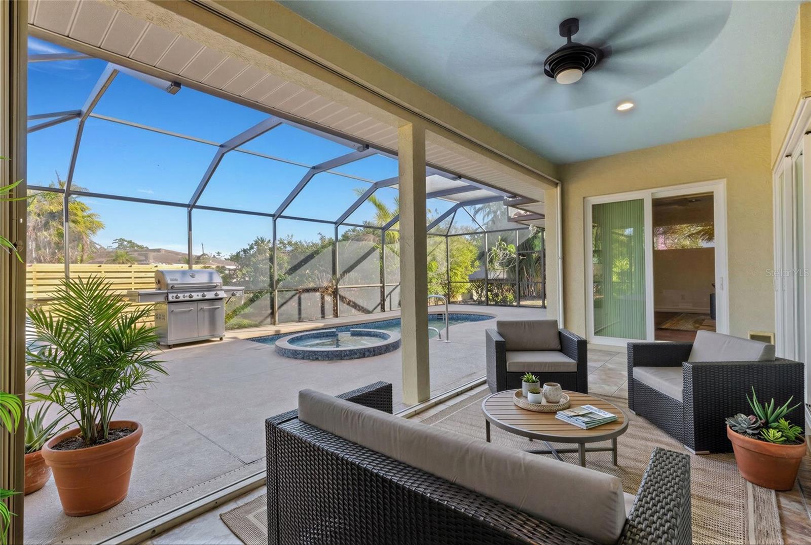 EDGEMONT - Residential