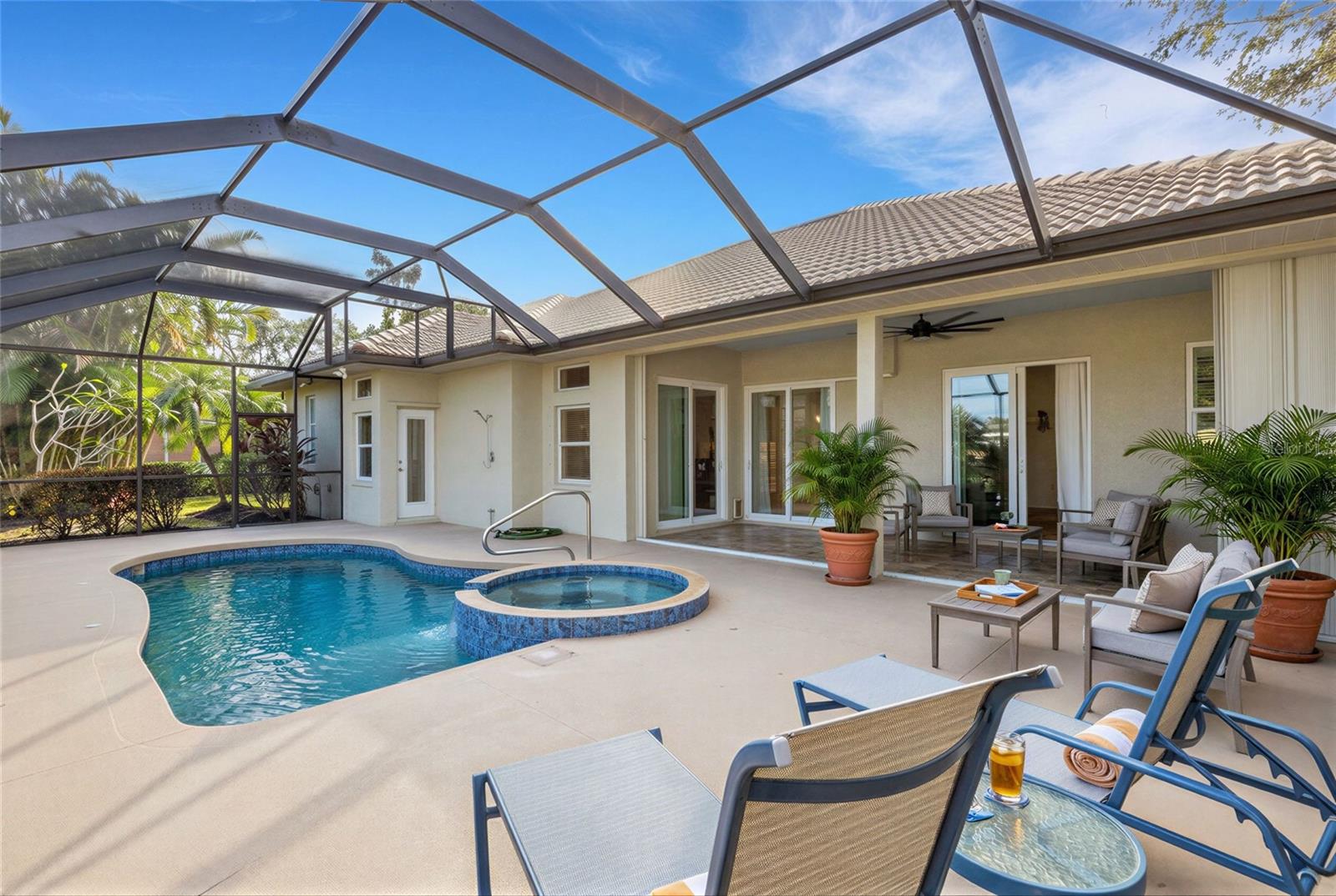 EDGEMONT - Residential