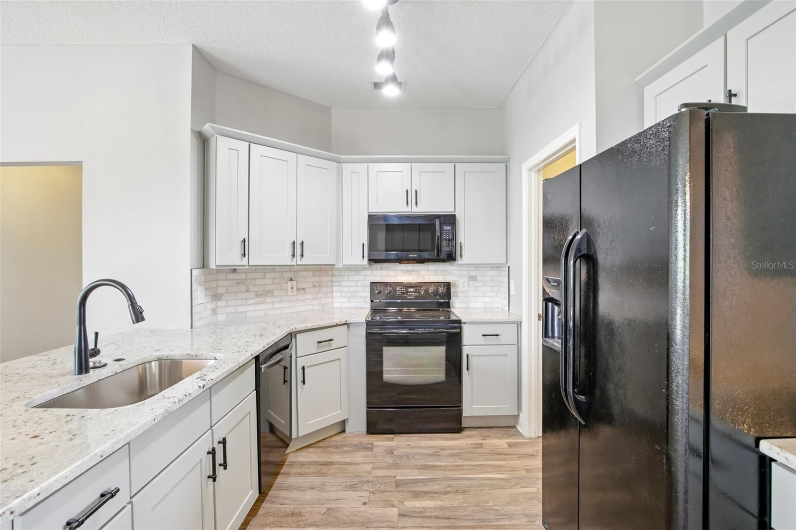REGENCY OAKS PH I - Residential