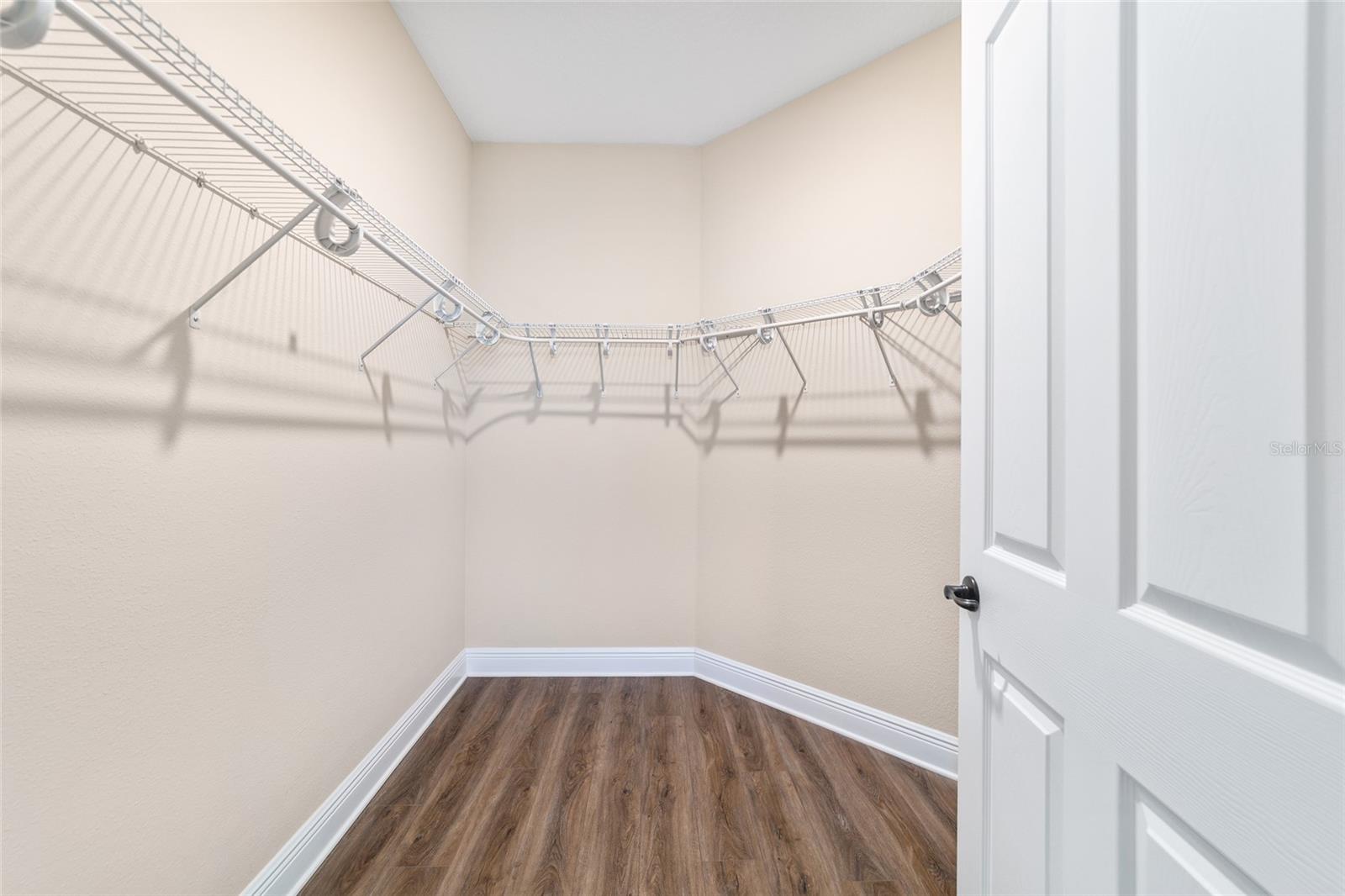 ON TOP OF THE WORLD - Residential