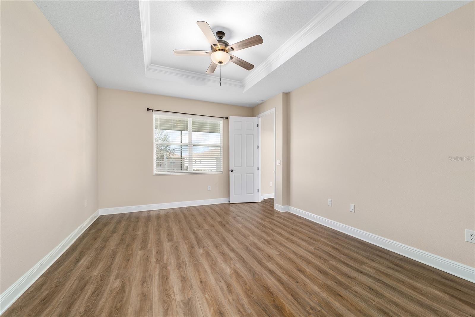 ON TOP OF THE WORLD - Residential