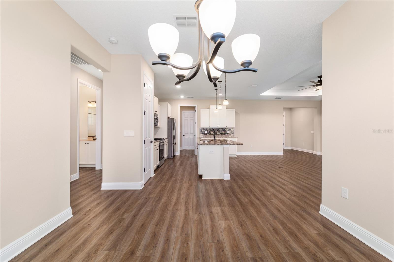 ON TOP OF THE WORLD - Residential