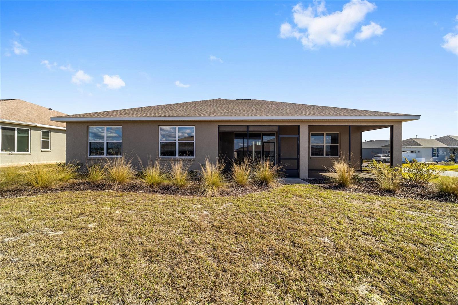 ON TOP OF THE WORLD - Residential