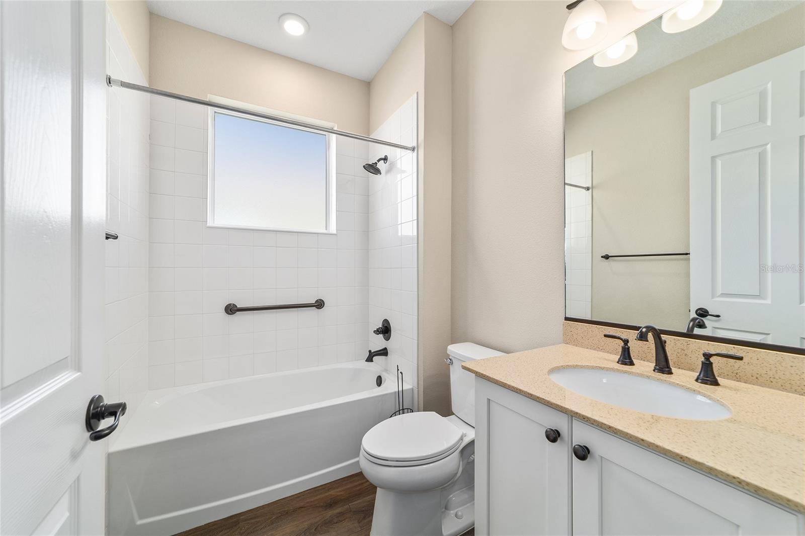 ON TOP OF THE WORLD - Residential