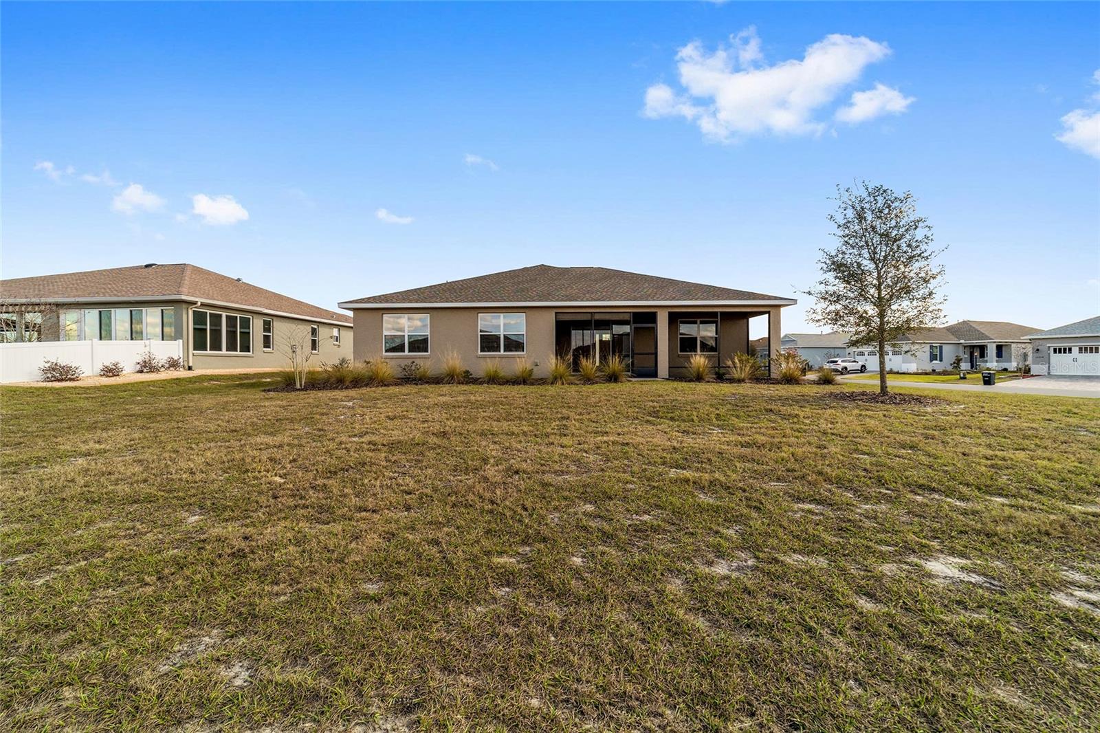 ON TOP OF THE WORLD - Residential