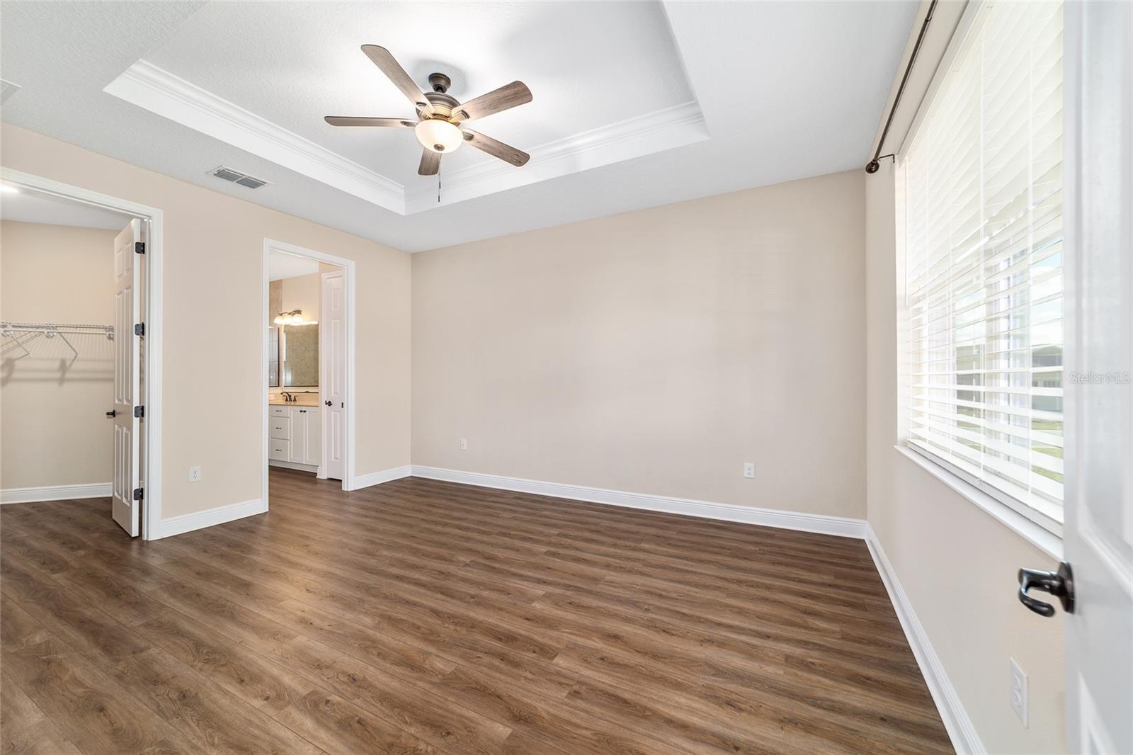 ON TOP OF THE WORLD - Residential