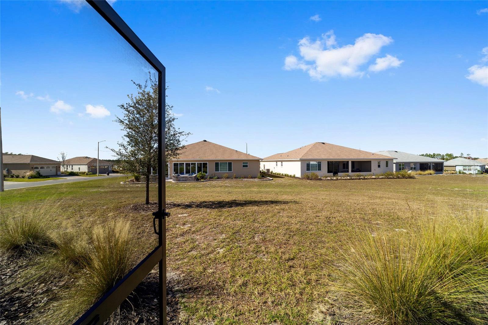 ON TOP OF THE WORLD - Residential