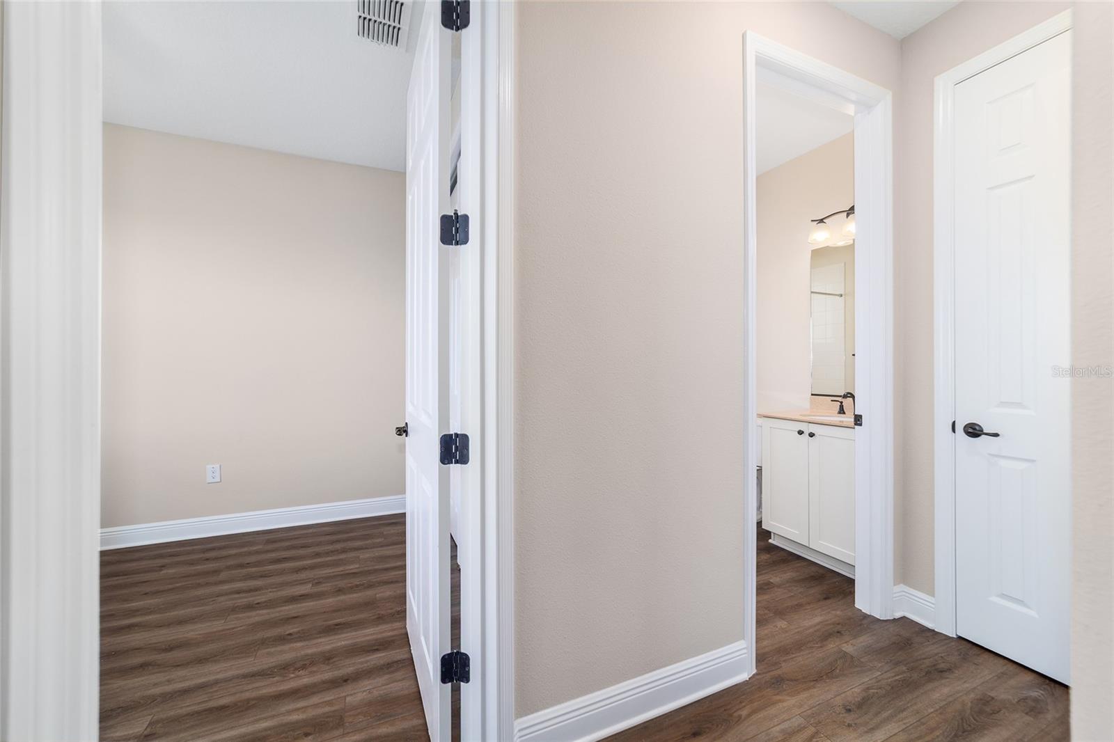 ON TOP OF THE WORLD - Residential