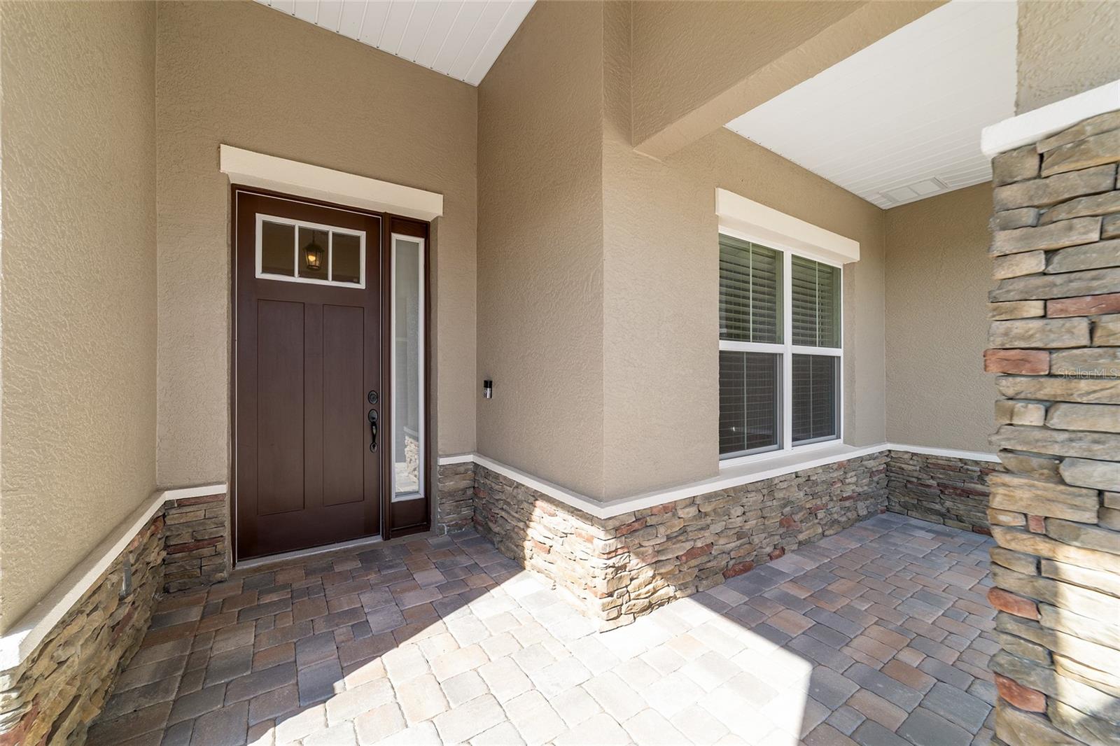 ON TOP OF THE WORLD - Residential