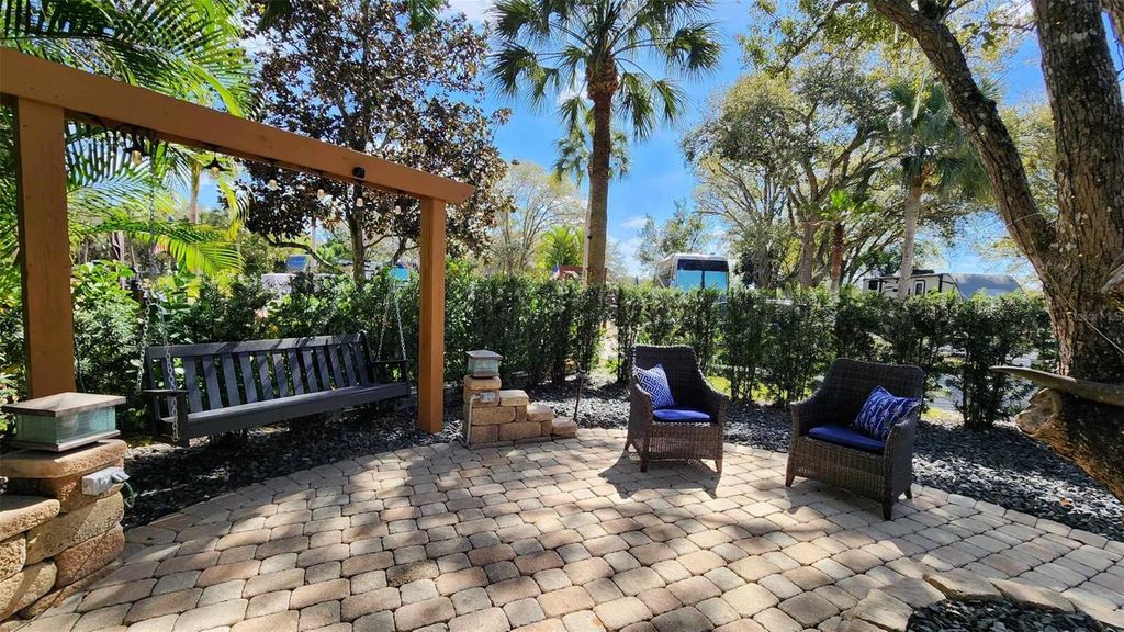 Photo of 140 Appaloosa Trail E, Lake Wales, FL 33898 (MLS # U8232366)