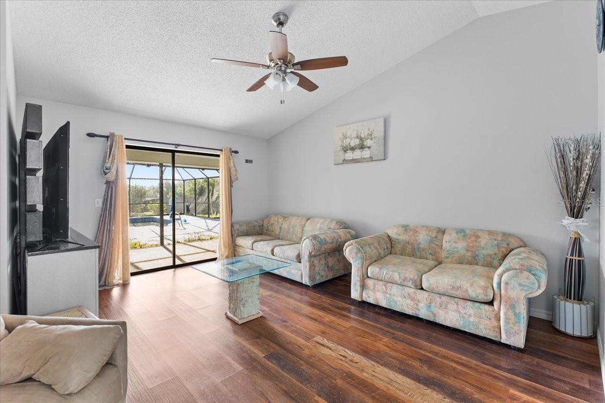 STRATFORD - Residential