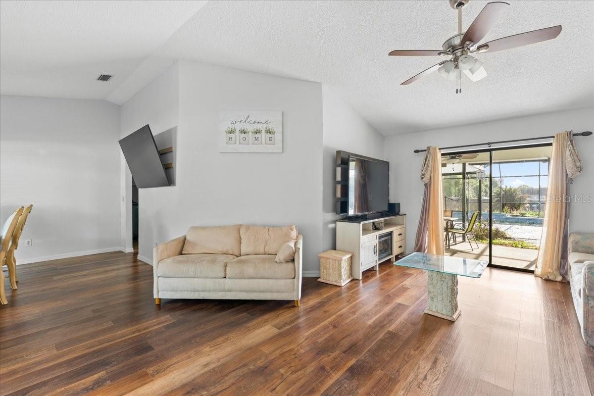 STRATFORD - Residential