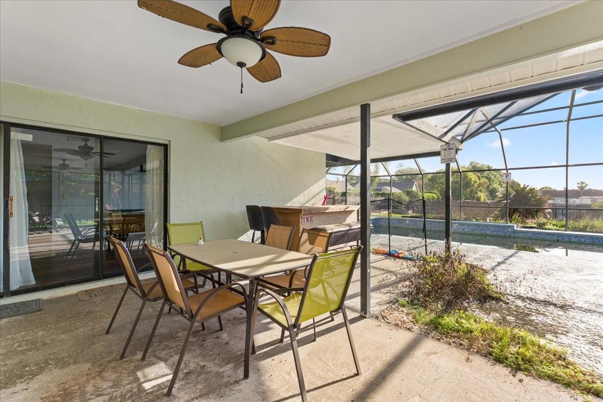 STRATFORD - Residential