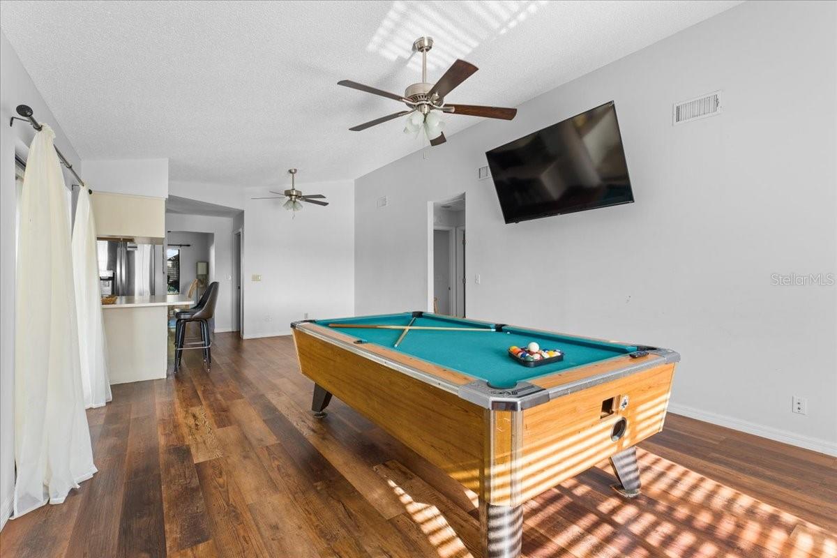 STRATFORD - Residential