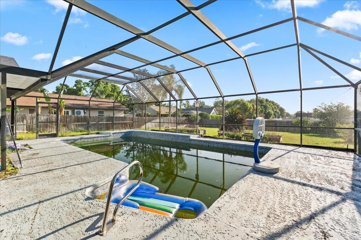 STRATFORD - Residential