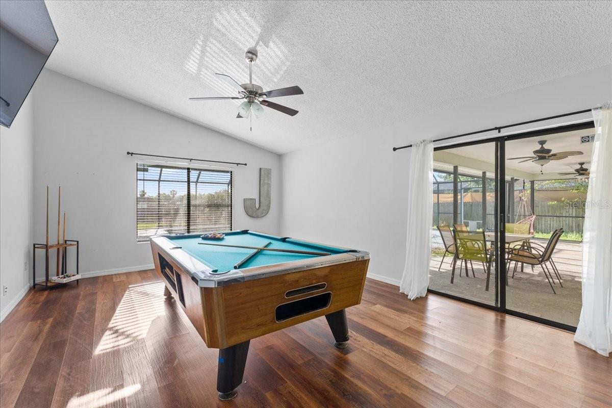 STRATFORD - Residential