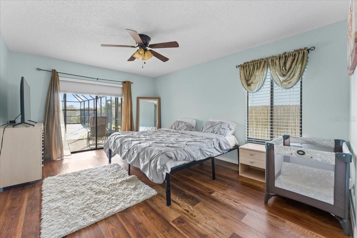 STRATFORD - Residential