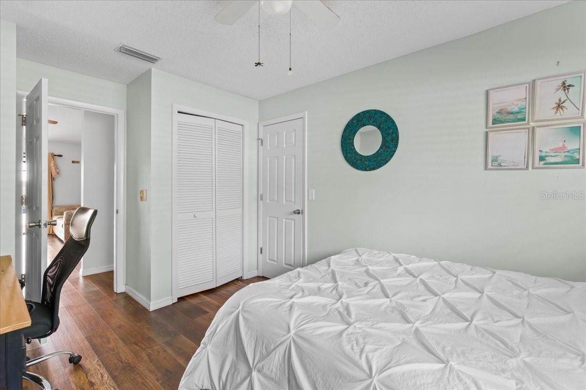 STRATFORD - Residential